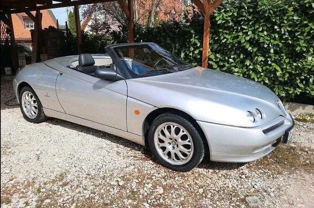 Gebraucht Alfa Romeo Spider 150 PS (110 kW) 2000 Silber Cabrio