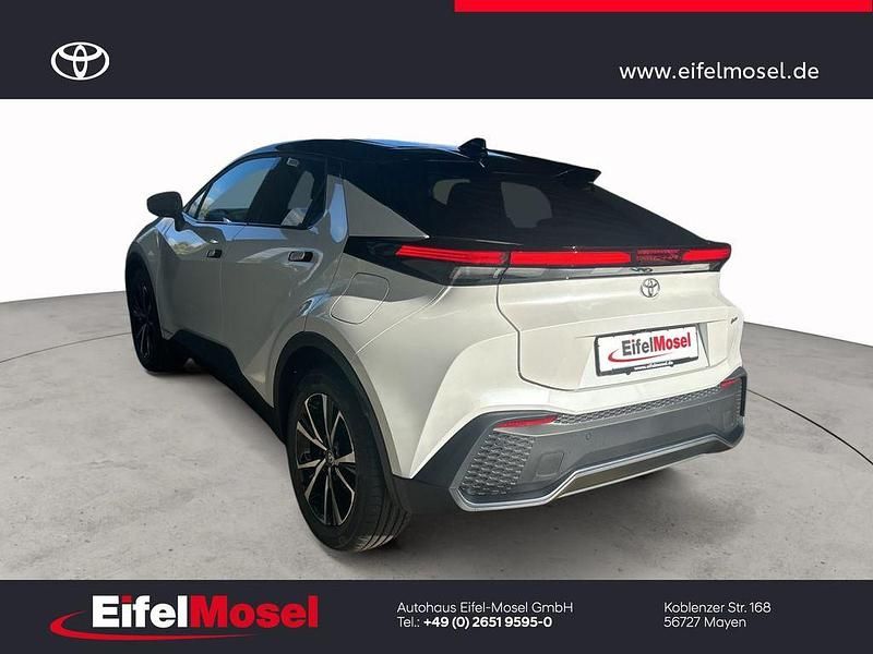 Neu Toyota C-HR 140 PS (102 kW) 2026 Schwarz SUV