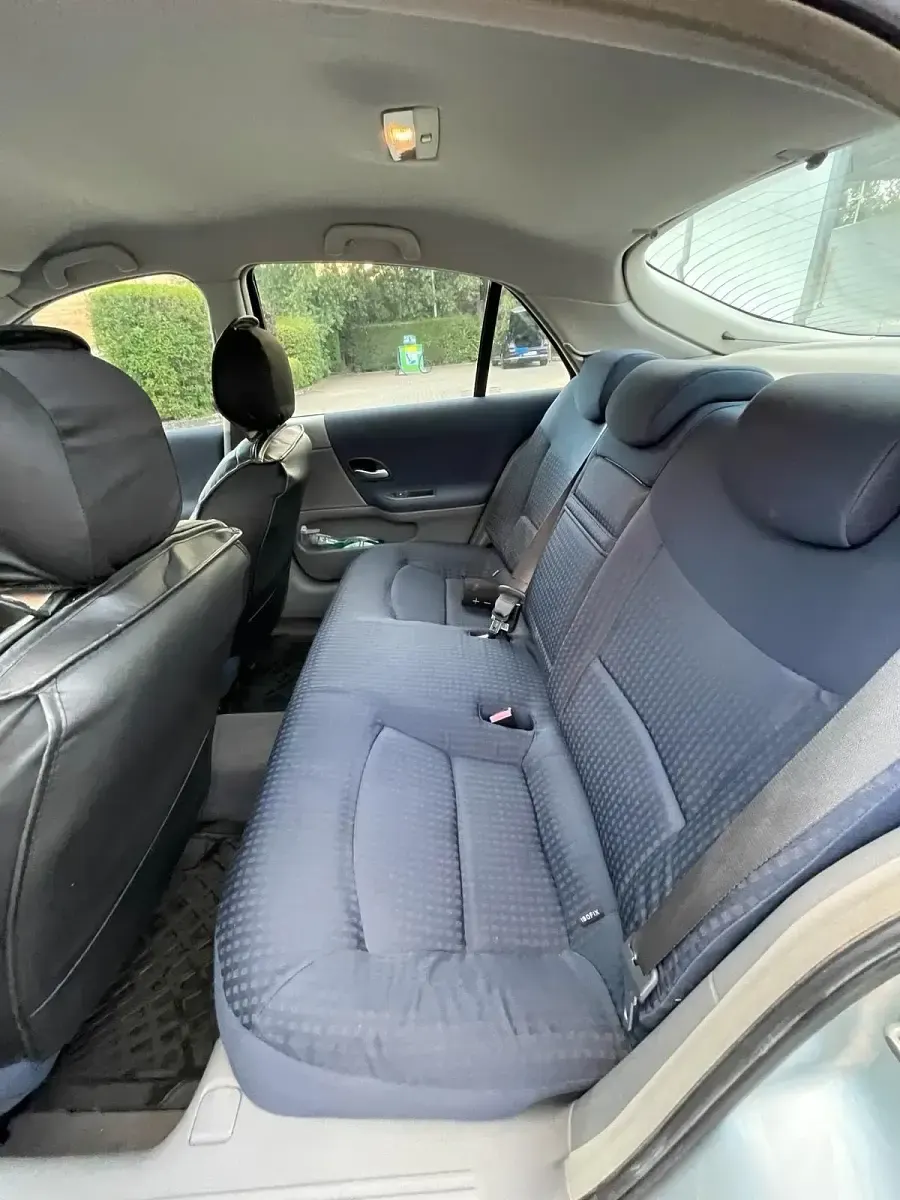 Gebraucht Renault Clio II 105 PS (77 kW) 2003 Grau Limousine