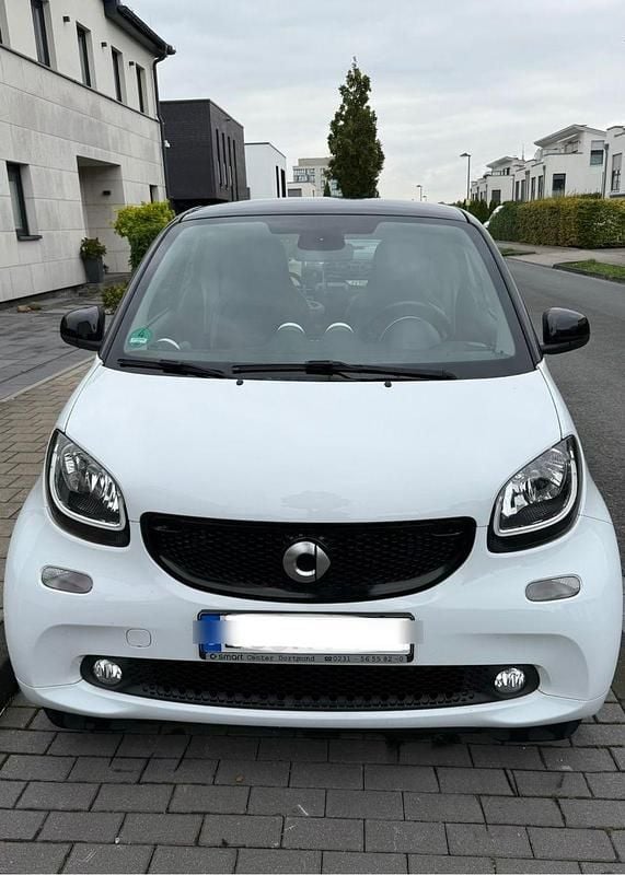 Weiß Gebraucht 2015 Smart ForTwo Coupé Prime Kleinwagen | 7.400 € (Fairer Preis) - Bild 1/4