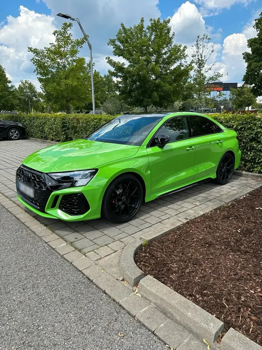 Gebraucht Audi RS3 Ambiente 400 PS (294 kW) 2022 Grün Limousine