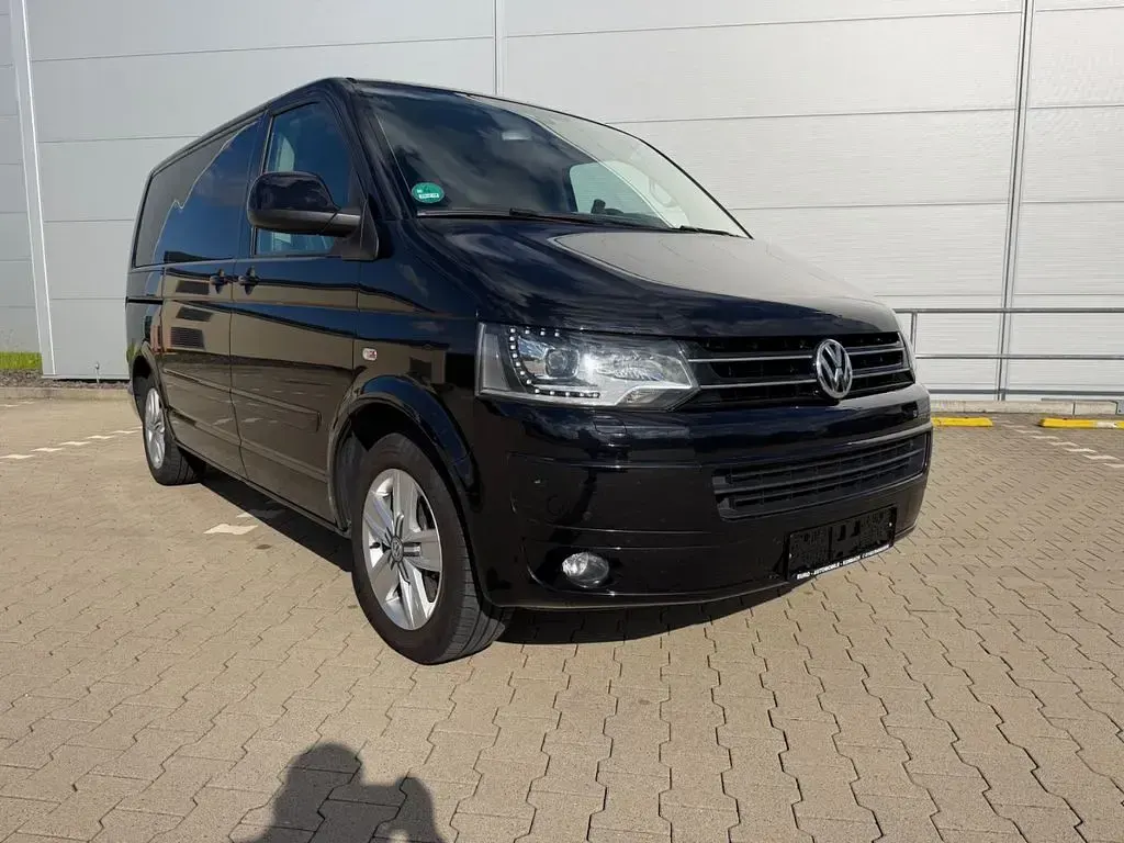Gebraucht VW Multivan 179 PS (131 kW) 2015 Schwarz Van / Kleinbus