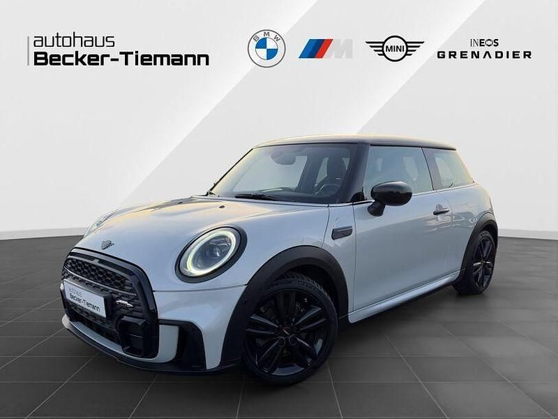 Gebraucht Mini John Cooper Works 136 PS (100 kW) 2022 White silver Kleinwagen