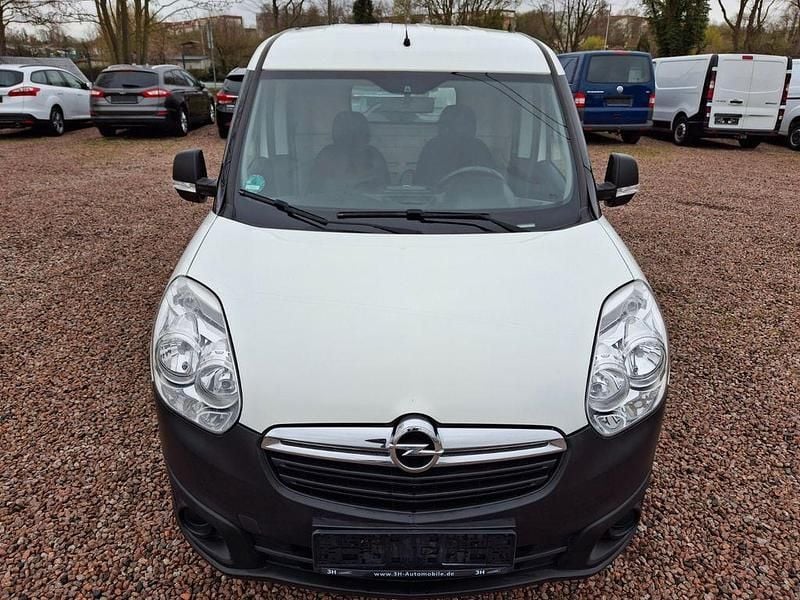 Gebraucht Opel Combo 95 PS (69 kW) 2018 Weiß Van / Kleinbus