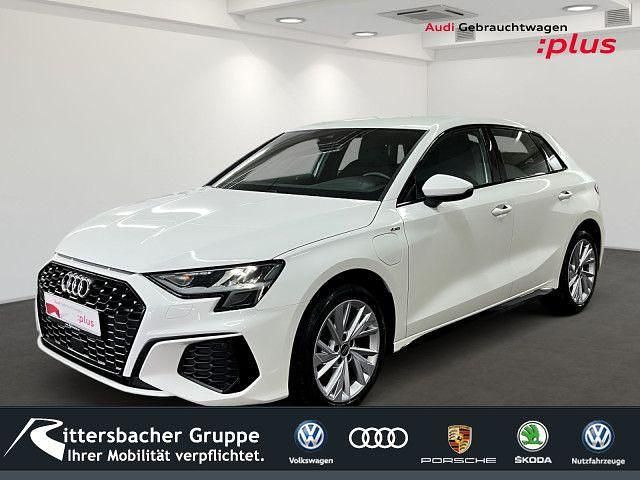 Ibisweiß Gebraucht 2022 Audi A3 Sportback e-tron S-Line Limousine | 24.290 € (Superpreis) - Bild 1/4
