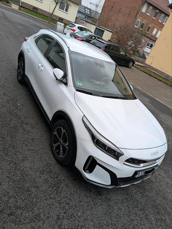 Weiß Gebraucht 2022 Kia XCeed Spirit SUV | 17.500 € (Superpreis) - Bild 1/4