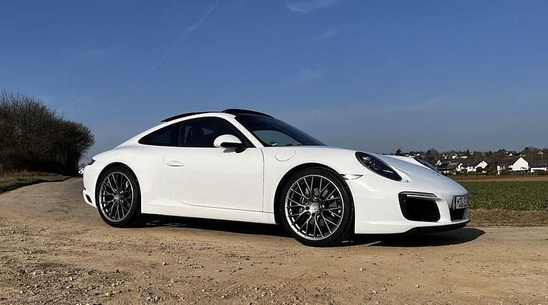 Weiß Gebraucht 2018 Porsche 991 Coupé | 92.490 € (Fairer Preis) - Bild 1/4