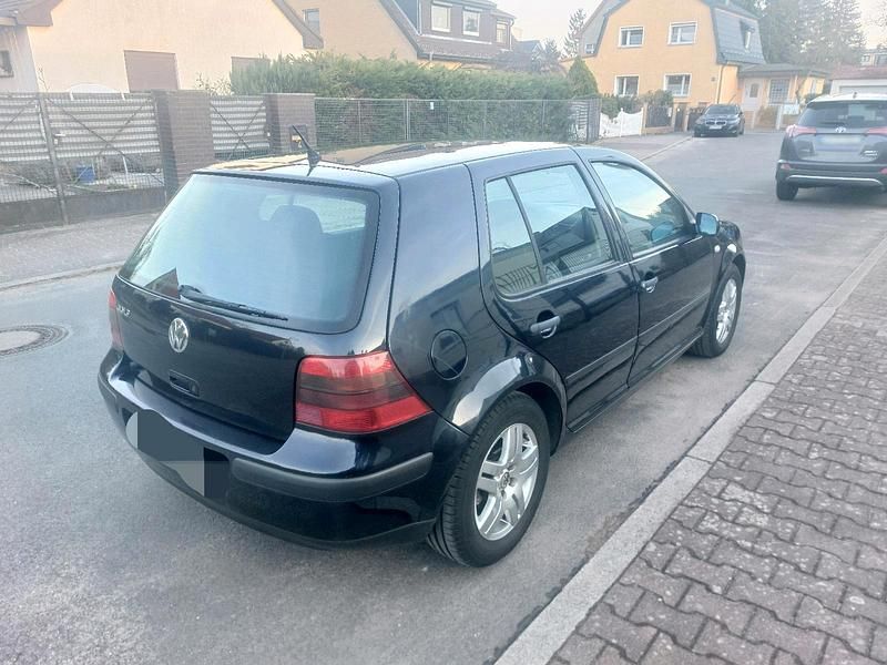 Gebraucht VW Golf IV 75 PS (55 kW) 2002 Blau Kleinwagen