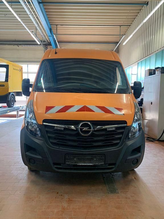 Gebraucht Opel Movano 163 PS (119 kW) 2021 Orange Van