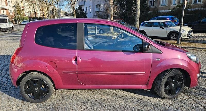 Gebraucht Renault Twingo 75 PS (55 kW) 2012 Violett Kleinwagen