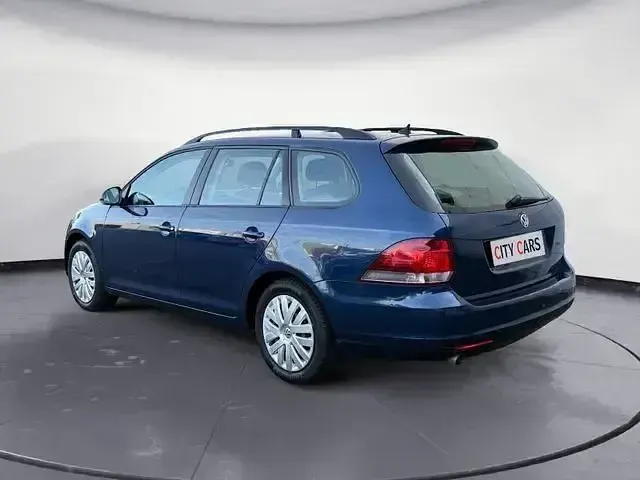 Gebraucht VW Golf VI Trendline 105 PS (77 kW) 2012 Blau Kombi