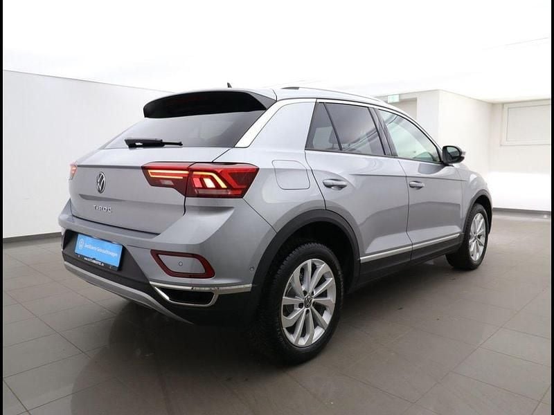 Gebraucht VW T-Roc Style 150 PS (110 kW) 2025 Pyritsilber (silver), metallic SUV