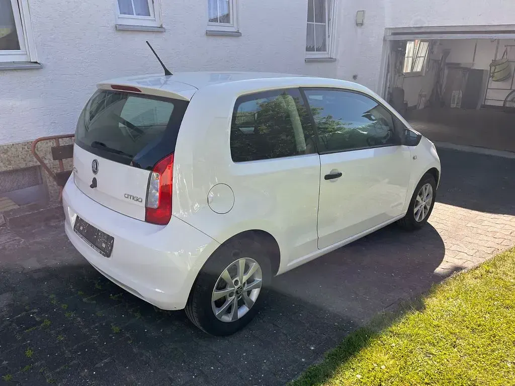 Second-hand Skoda Citigo Active 60 CP (44 kW) 2017 Alb Hatchback