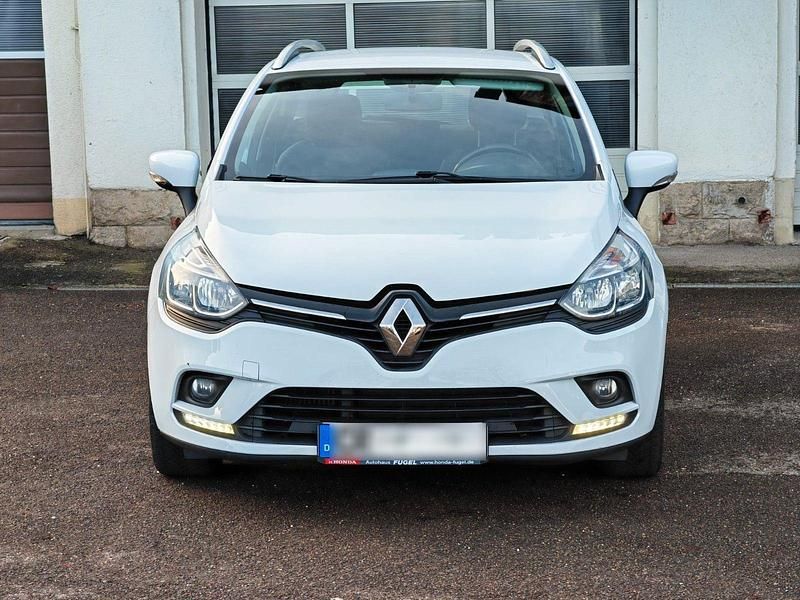 Weiß Gebraucht 2019 Renault Clio IV Kleinwagen | 8.990 € (Guter Preis) - Bild 1/4