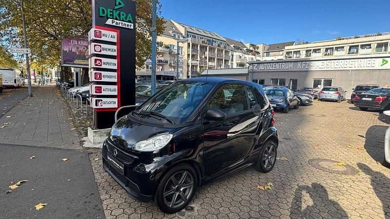 Schwarz Gebraucht 2014 Smart ForTwo Coupé Coupé | 3.490 € (Guter Preis) - Bild 1/4