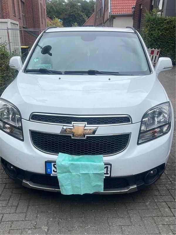 Weiß Gebraucht 2013 Chevrolet Orlando SUV | 5.500 € (Fairer Preis) - Bild 1/4