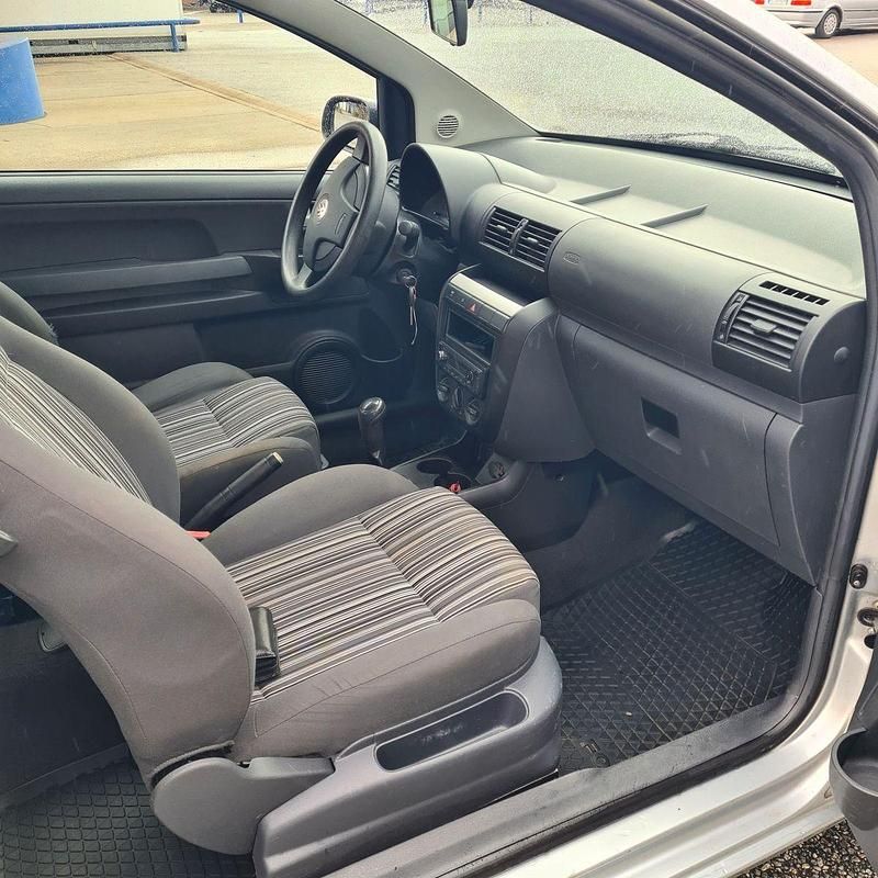 Gebraucht VW Fox 54 PS (39 kW) 2008 Silber Kleinwagen