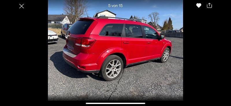 Gebraucht Fiat Freemont 140 PS (102 kW) 2012 Rot SUV