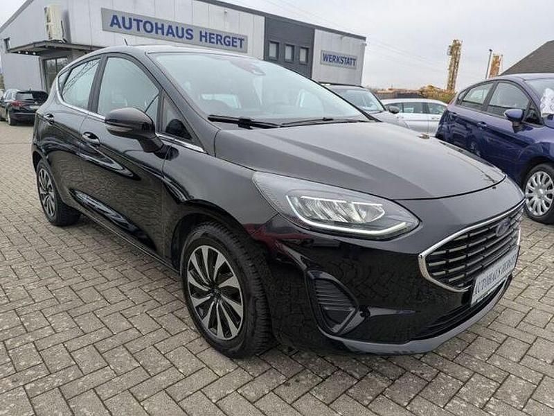 Gebraucht Ford Fiesta Titanium 125 PS (91 kW) 2023 Obsidianschwarz metallic Kleinwagen