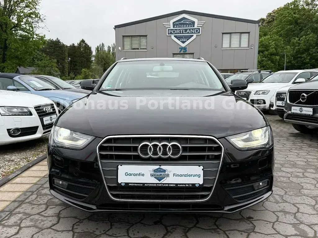 Gebraucht Audi A4 Ambition 120 PS (88 kW) 2012 Schwarz Kombi