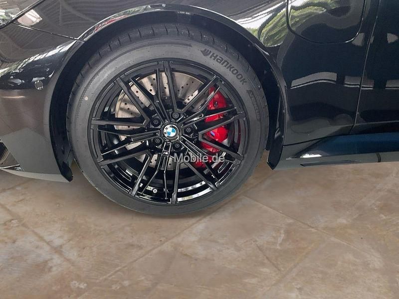 Neu BMW M5 Comfort Edition 727 PS (534 kW) 2025 (schwarz)  black sapphire Limousine