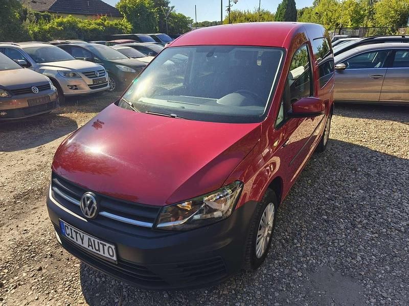 Rot Gebraucht 2016 VW Caddy Trendline Van / Kleinbus | 11.170 € (Fairer Preis) - Bild 1/4
