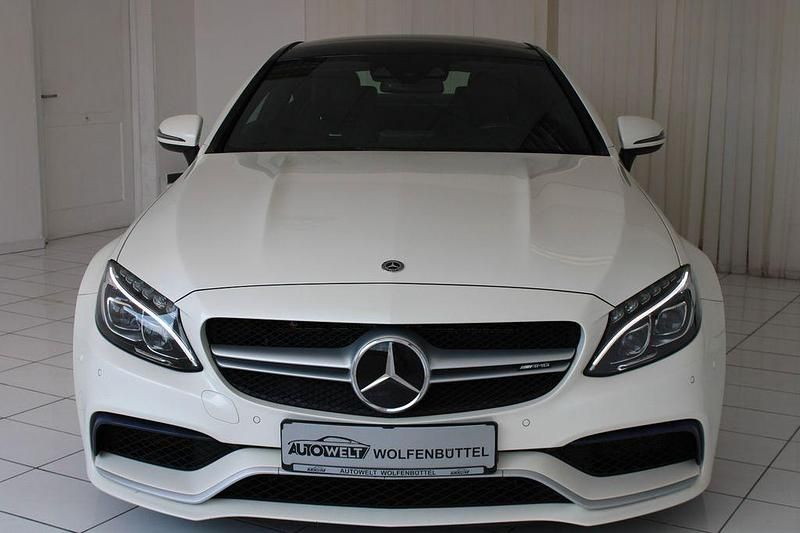 Weiß Gebraucht 2017 Mercedes C63 AMG AMG Coupé | 40.990 € (Superpreis) - Bild 1/4