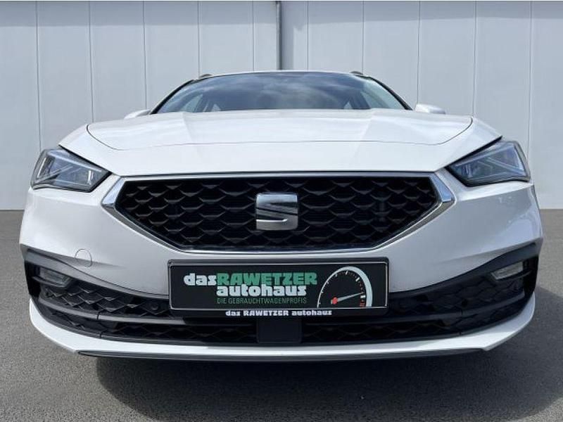 Second-hand Seat Leon Style 150 CP (110 kW) 2022 Alb Break