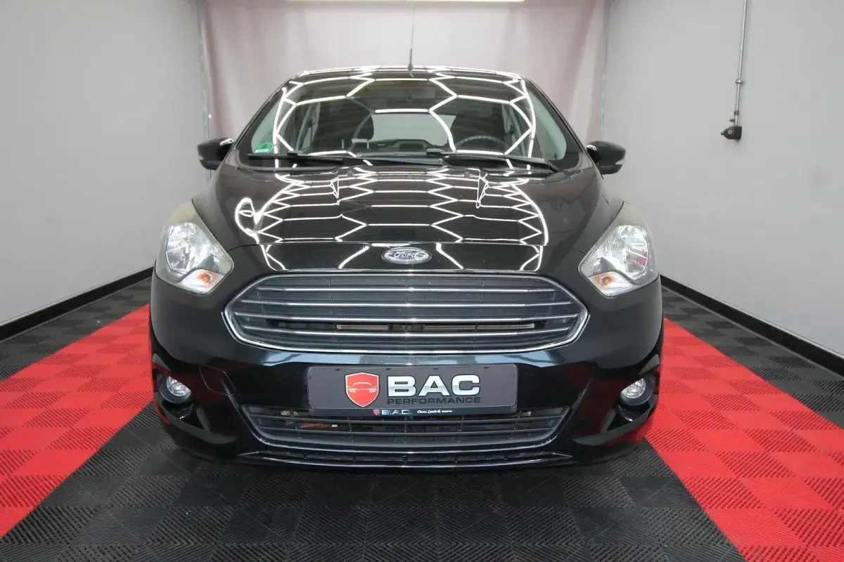 Gebraucht Ford Ka Plus Cool & Sound Edition 86 PS (63 kW) 2016 Schwarz Kleinwagen