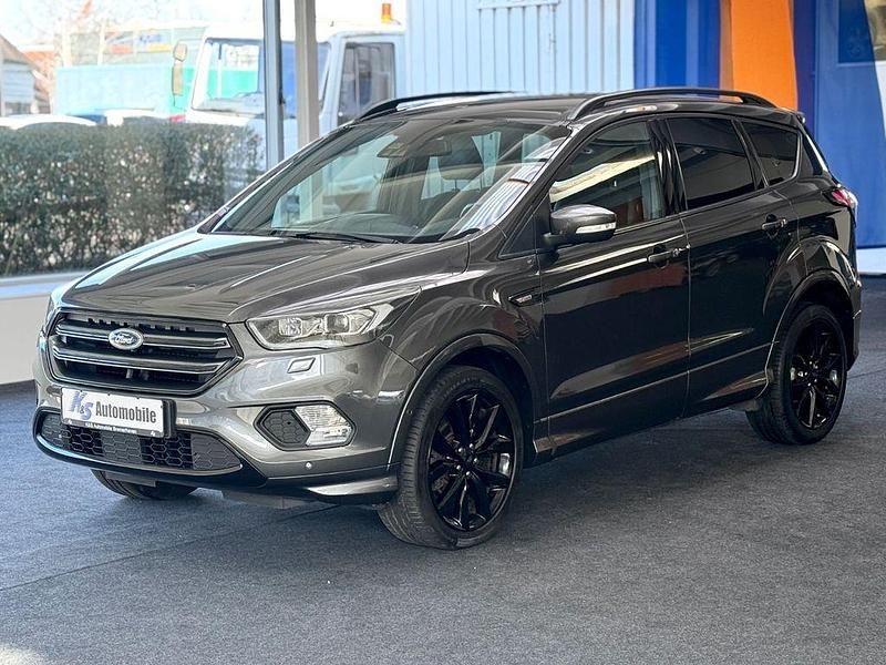 Gebraucht Ford Kuga ST-Line 150 PS (110 kW) 2018 Grau SUV