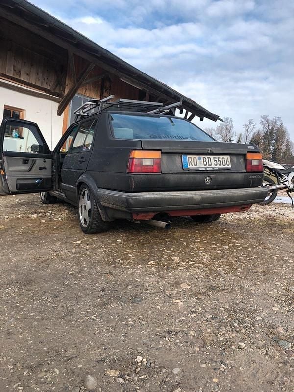 Gebraucht VW Jetta 90 PS (66 kW) 1990 Schwarz Limousine