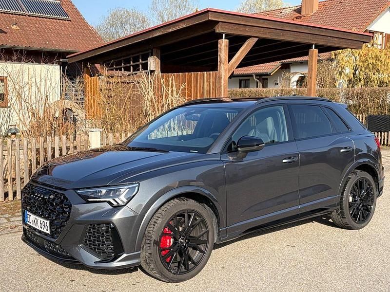Gebraucht Audi RS Q3 Ambiente 400 PS (294 kW) 2024 Grau SUV