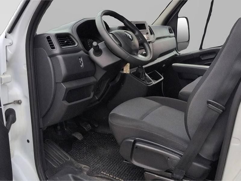 Second-hand Renault Master 136 CP (100 kW) 2021 Alb Monovolum
