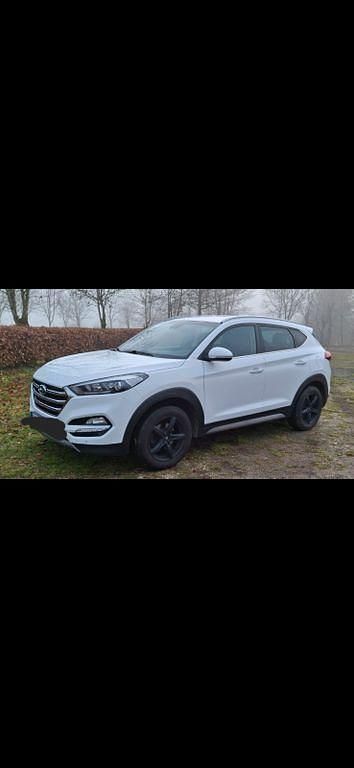 Gebraucht Hyundai Tucson Trend 177 PS (130 kW) 2017 Weiß SUV