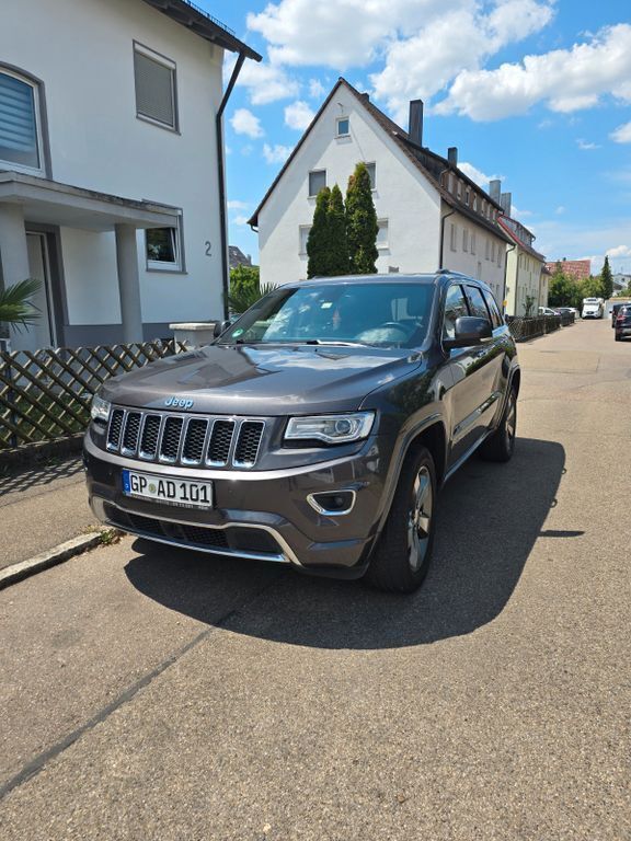 Grau Gebraucht 2015 Jeep Grand Cherokee Laredo SUV | 22.000 € (Etwas zu teuer) - Bild 1/4