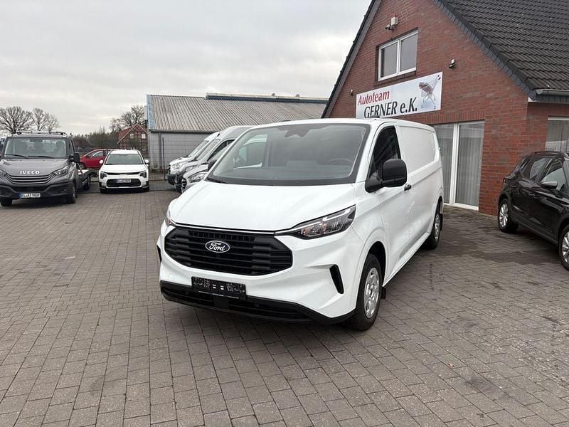Gebraucht Ford Transit Custom Trend 136 PS (100 kW) 2024 Weiß Van / Kleinbus