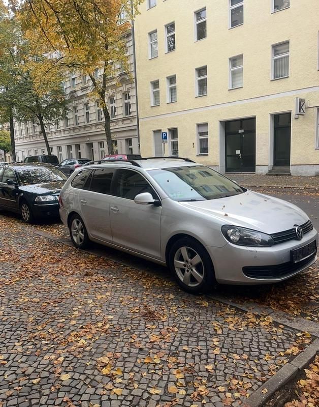 Grau Gebraucht 2013 VW Golf VII Kombi | 3.000 € - Bild 1/3