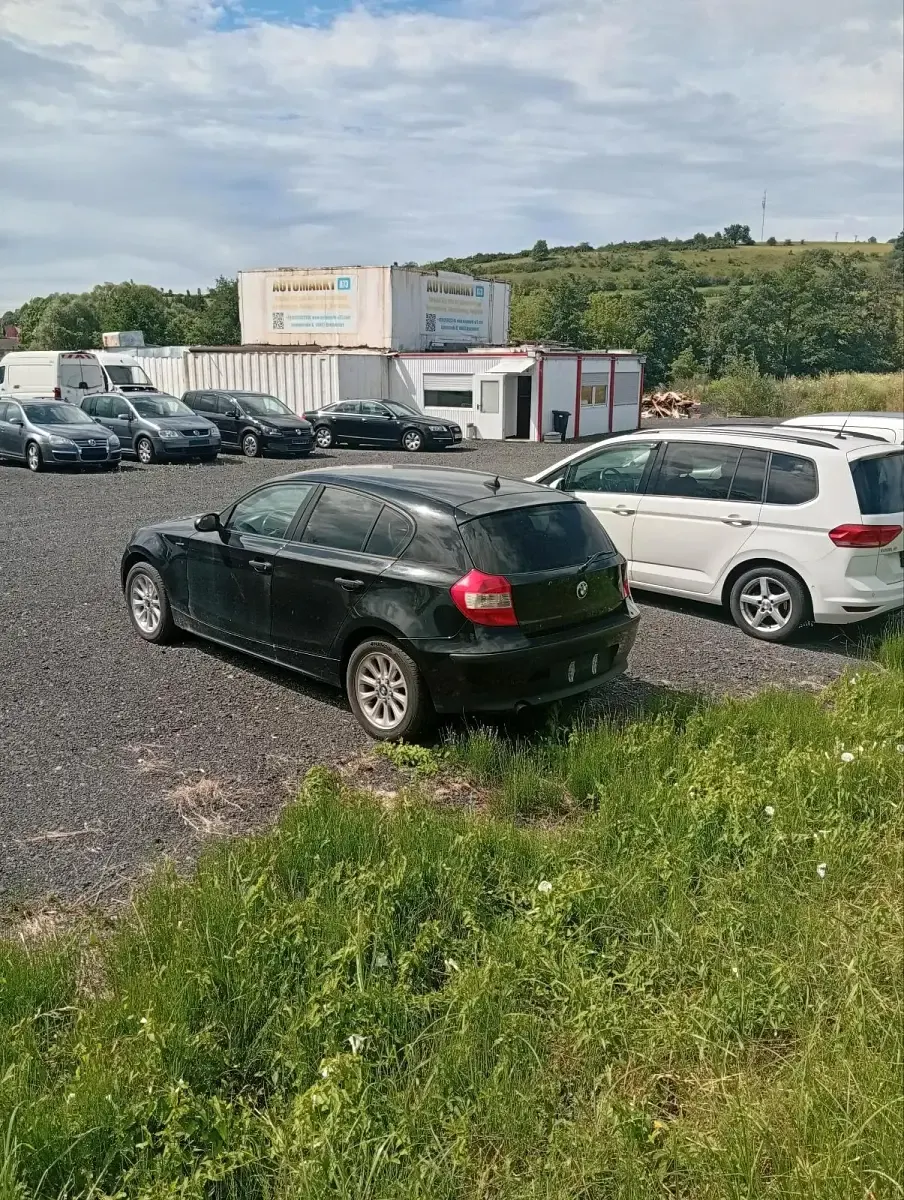 Gebraucht BMW 116 116 PS (85 kW) 2005 Schwarz Kleinwagen