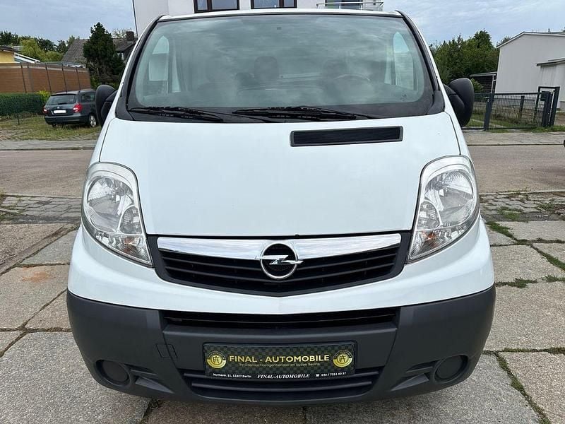 Gebraucht Opel Vivaro 90 PS (66 kW) 2009 Weiß Van / Kleinbus