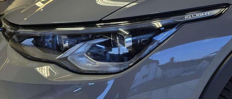 Gebraucht VW Golf Alltrack 200 PS (147 kW) 2021 Mondsteingrau Kombi