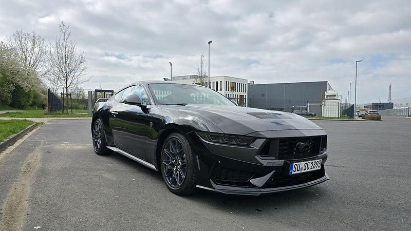 Schwarz Gebraucht 2024 Ford Mustang Dark Horse Coupé | 59.990 € - Bild 1/4