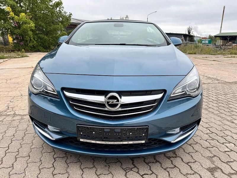 Blau Gebraucht 2013 Opel Cascada Cabrio | 6.199 € (Superpreis) - Bild 1/4
