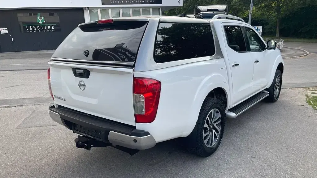 Gebraucht Nissan Navara Tekna 190 PS (139 kW) 2017 Weiß Pickup