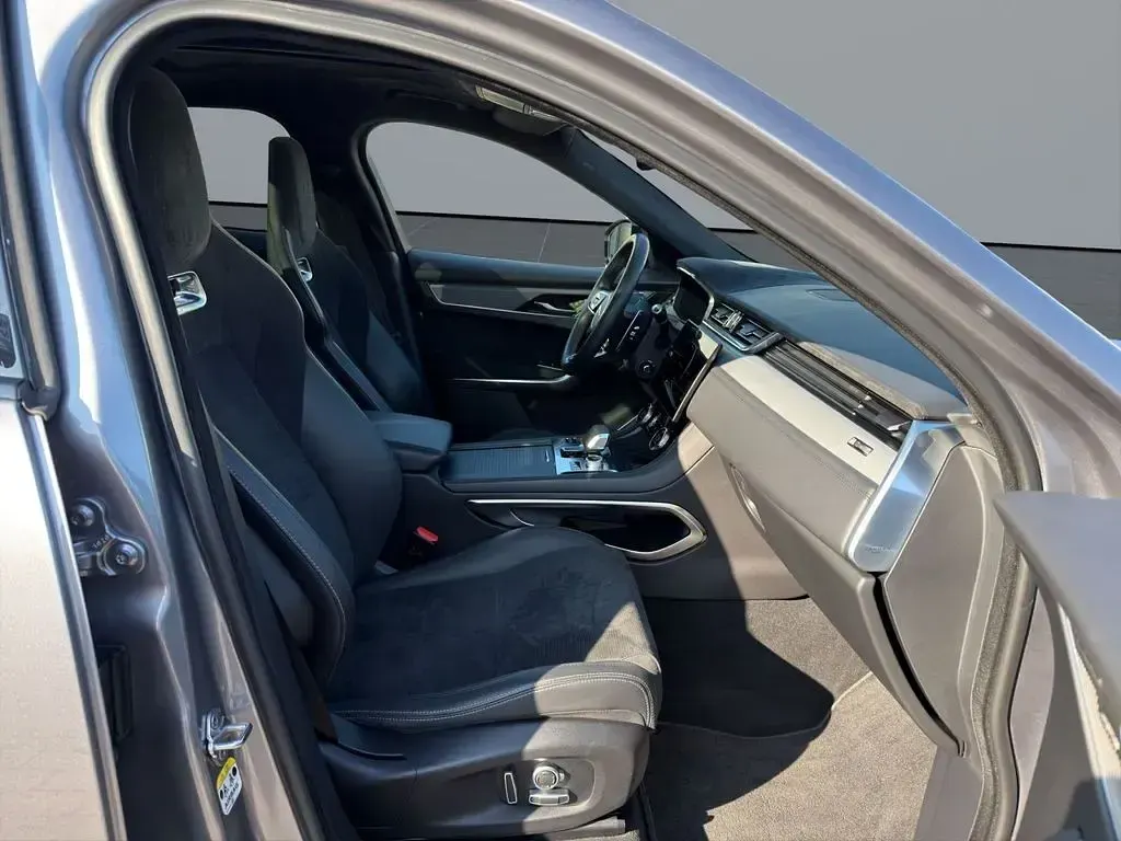 Gebraucht Jaguar F-Pace SVR 558 PS (410 kW) 2021 Grau SUV
