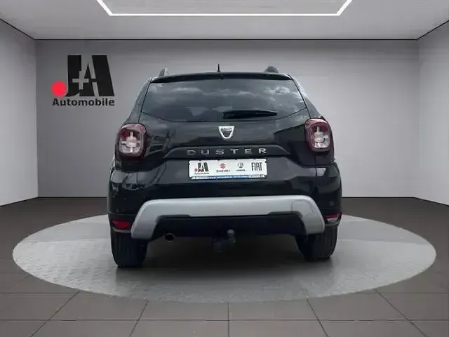 Gebraucht Dacia Duster 131 PS (96 kW) 2021 Schwarz SUV