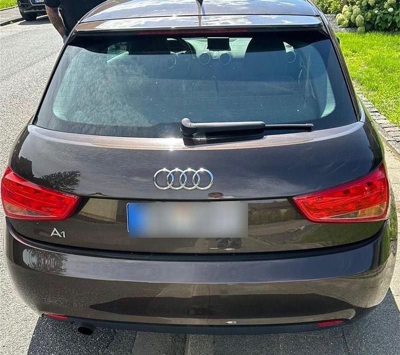 Gebraucht Audi A1 Ambition 86 PS (63 kW) 2011 Braun Kleinwagen