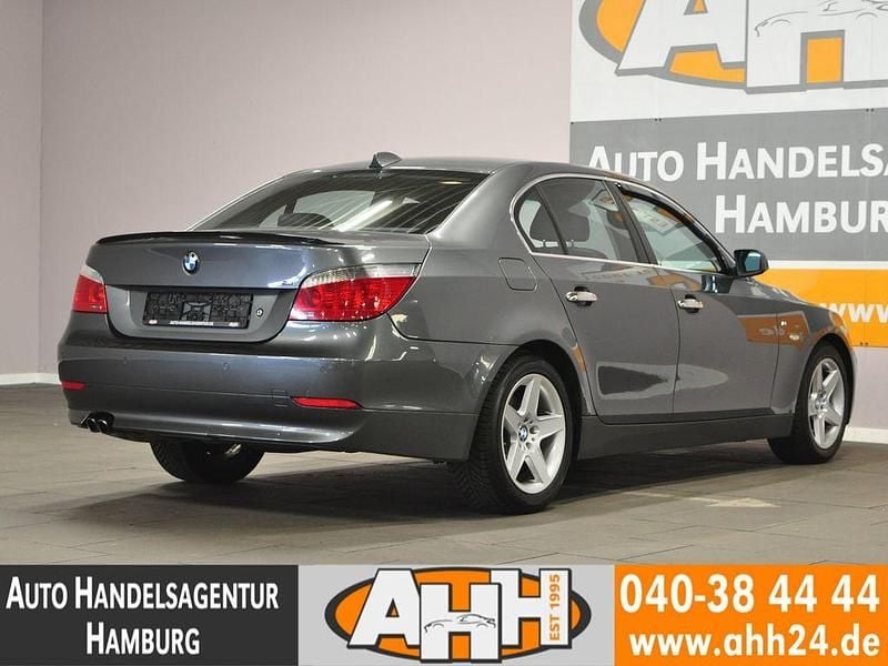 Gebraucht BMW 525 192 PS (141 kW) 2004 Titangrau ii metallic Limousine