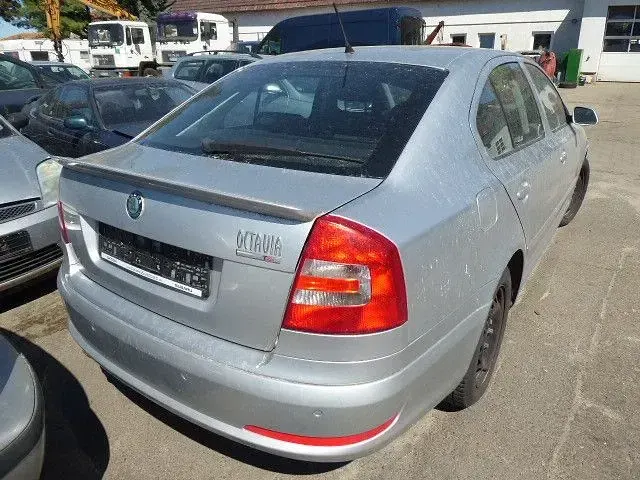 Gebraucht Skoda Octavia Sport 160 PS (117 kW) 2008 Silber Limousine