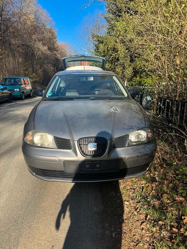 Gebraucht Seat Ibiza 74 PS (54 kW) 2005 Silber Kleinwagen