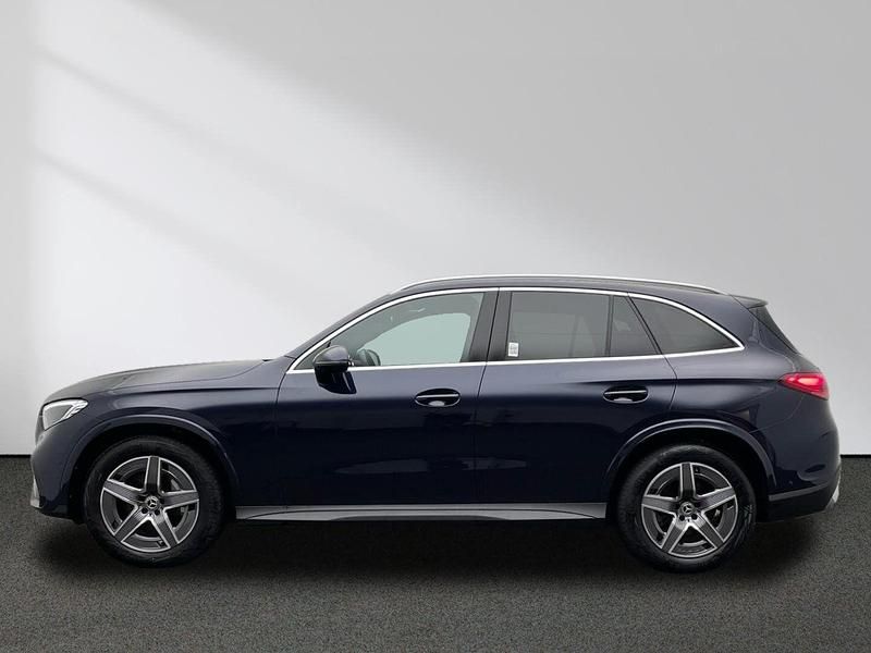 Gebraucht Mercedes GLC300 AMG 269 PS (197 kW) 2024 Blau SUV